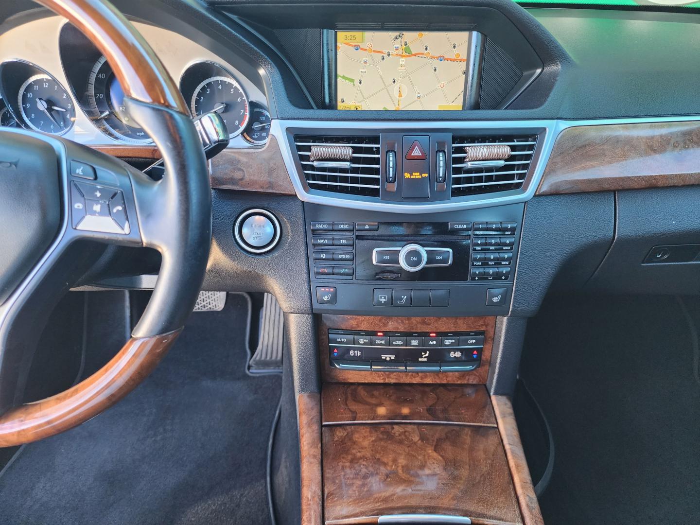 2012 BLACK Mercedes-Benz E-Class E350 (WDDHF5KB2CA) with an 3.5L V6 DOHC 24V engine, 7-Speed Automatic transmission, located at 2660 S.Garland Avenue, Garland, TX, 75041, (469) 298-3118, 32.885551, -96.655602 - Welcome to DallasAutos4Less, one of the Premier BUY HERE PAY HERE Dealers in the North Dallas Area. We specialize in financing to people with NO CREDIT or BAD CREDIT. We need proof of income, proof of residence, and a ID. Come buy your new car from us today!! This is a Very clean 2012 MERCEDES E3 - Photo#13